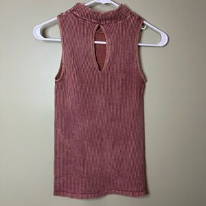 Mauve Ribbed Sleeveless Top
